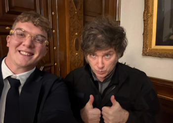 LIBRA丑闻升级：阿根廷总统7次通话记录与500万美元协议草案曝光