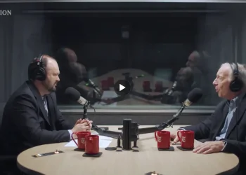Ray Dalio：债务、分裂与失序，美国能否逃过衰落？