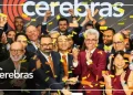 十年押注Cerebras：「晶圆级AI芯片」如何登上纳斯达克