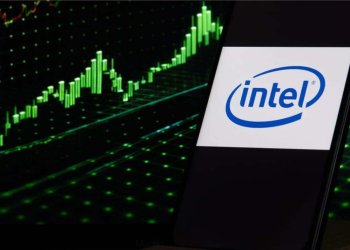 英特尔 (INTC) 股票预测 2026-2030：牛市目标 $131、熊市目标 $44，哪个更为现实？